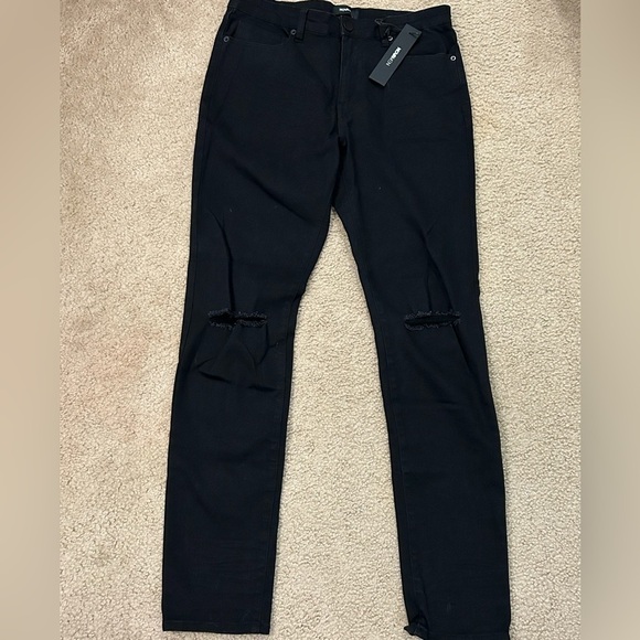 Fashion Nova Other - NWT Fashion Nova Men’s Size 30 Maverick Skinny Distressed Black Jeans